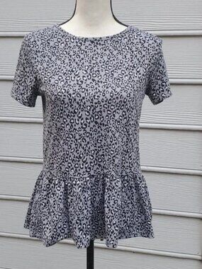 Gaze Animal Print Short Sleeve Peplum Top